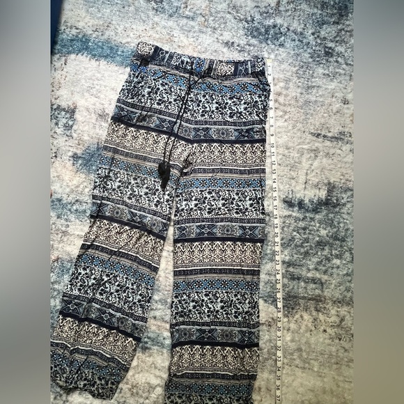 Bohemian Patterned Pants in Blue and Black - Picture 3 of 7